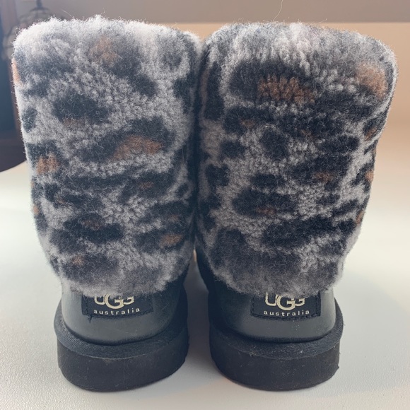 🎉SOLD🎉 Ugg Size 6 M Women’s Ellee Leather Boots - Picture 6 of 8